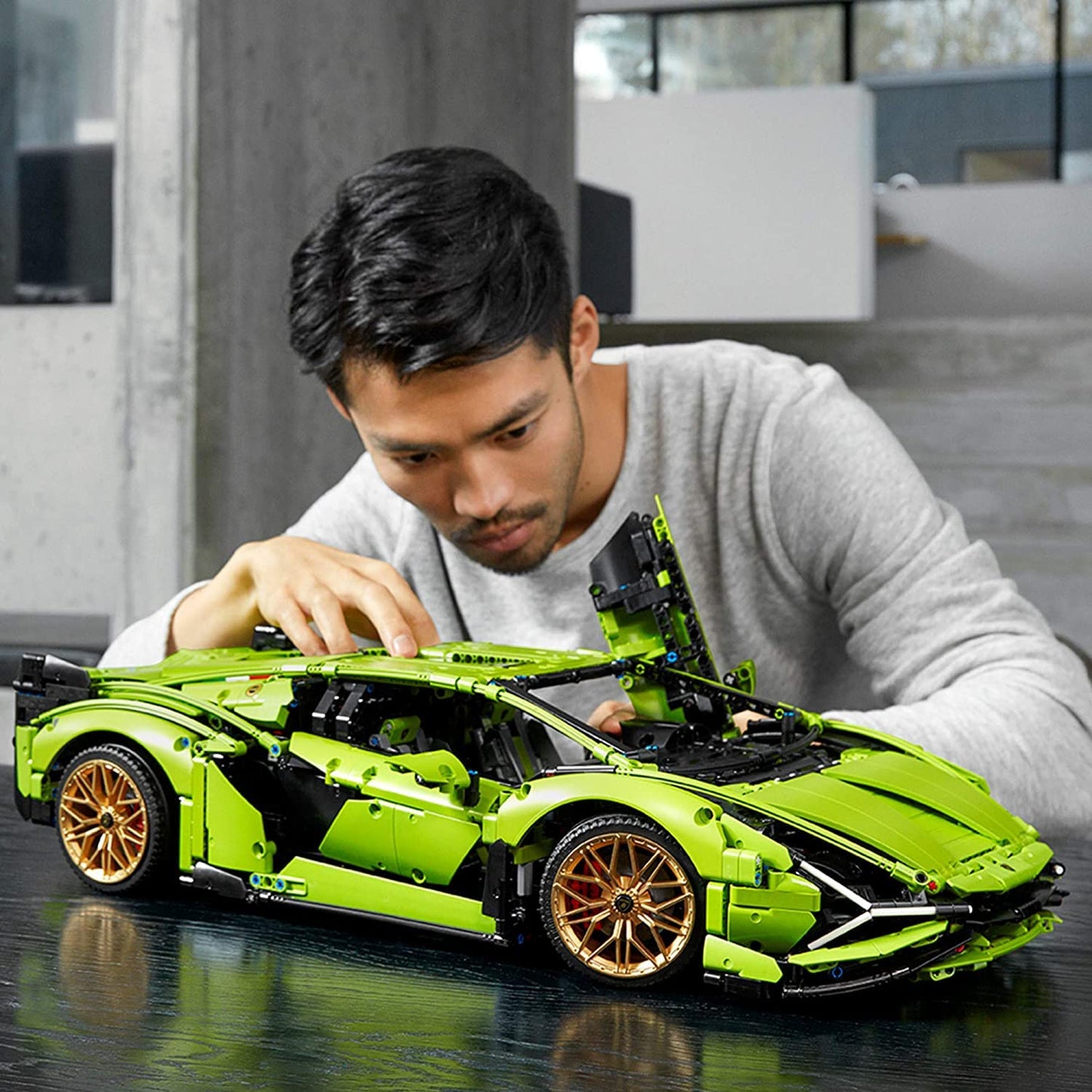 LEGO Technic Lamborghini Sián FKP 37 42115 Building Set - Classic Super Car Model Kit, Exotic Eye-Catching Display, Home or Office Décor, Ideal for Adults or Car Enthusiasts