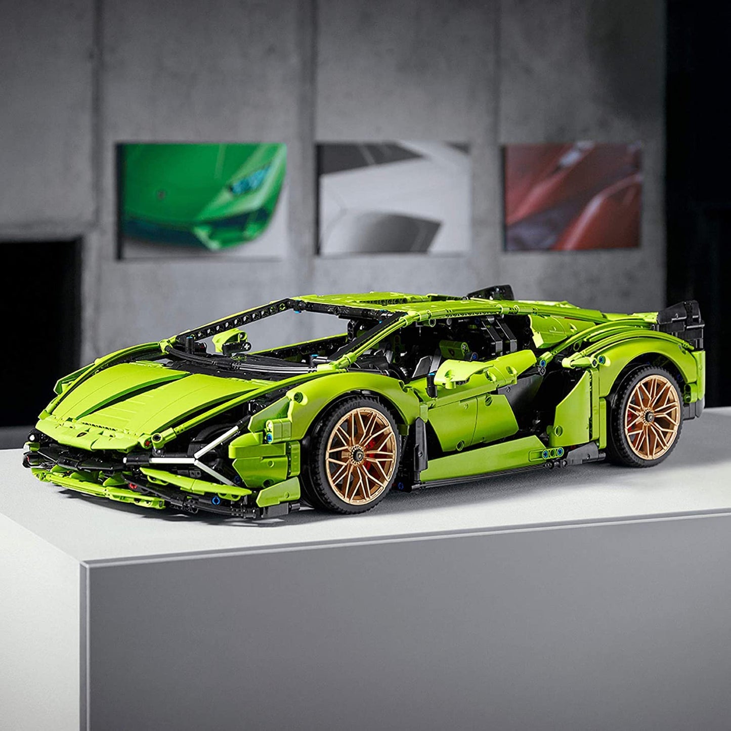 LEGO Technic Lamborghini Sián FKP 37 42115 Building Set - Classic Super Car Model Kit, Exotic Eye-Catching Display, Home or Office Décor, Ideal for Adults or Car Enthusiasts